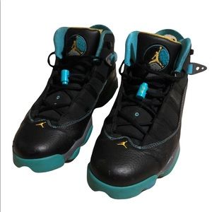 Jordan 6 Rings Hornets edition like new.